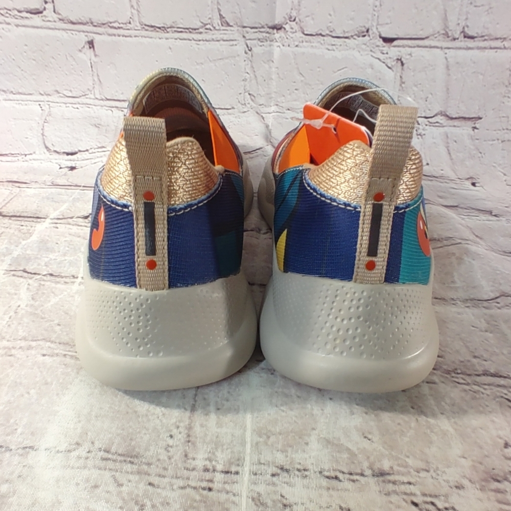 UIN Fantasy Mijas II Slip On Athletic Shoes 7.5 Multi-Color Travel NWT - Picture 7 of 11